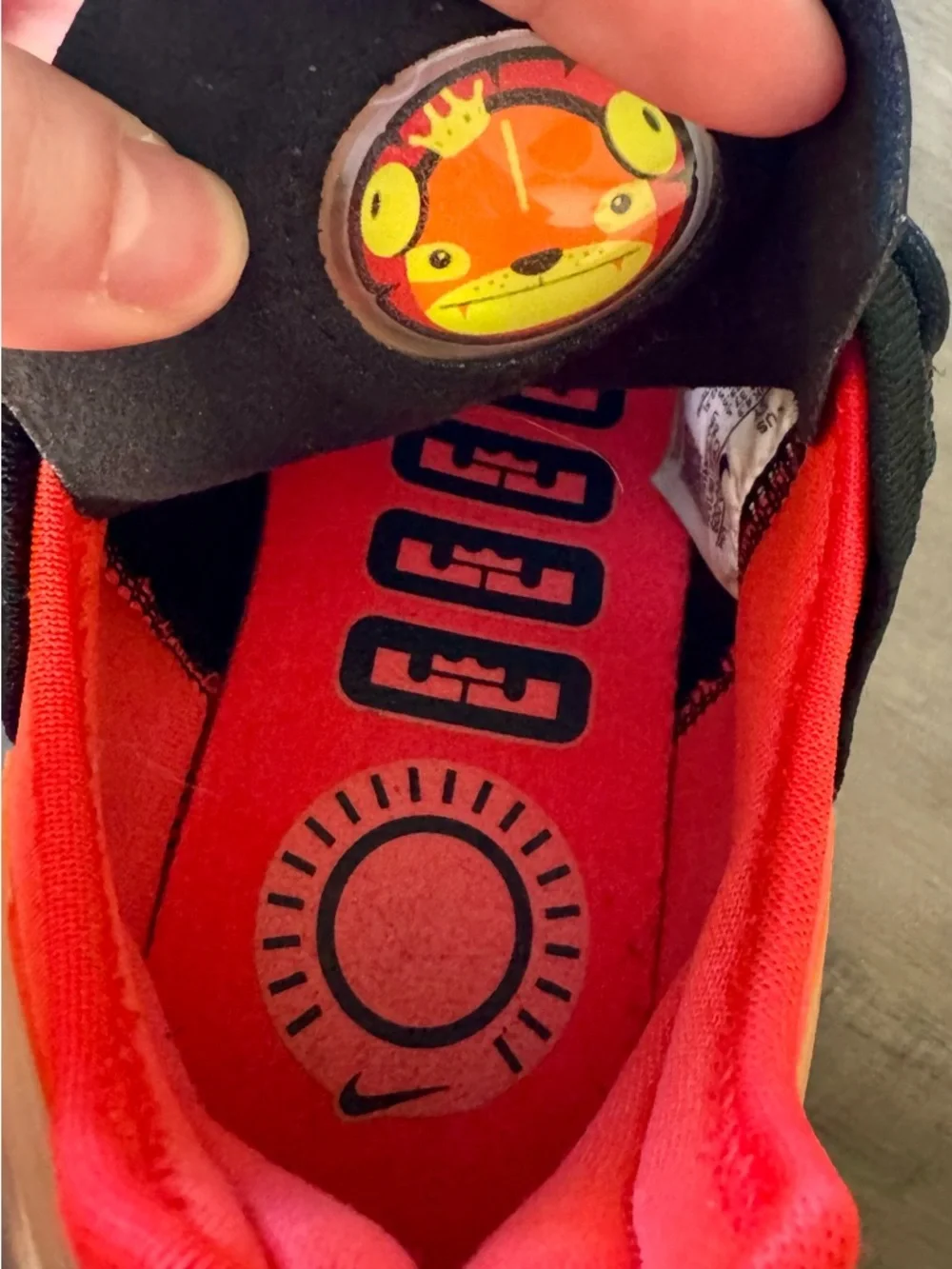 Nike LeBron 18 basketball shoes Black Crimson Bolt Colorway size 5Y Kids